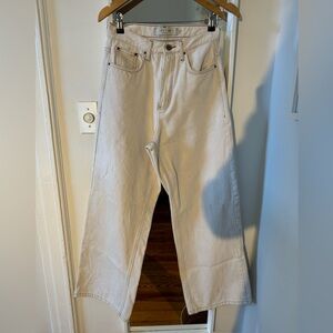 Yes I am jeans (Brazilian awesome brand!) wide leg pants in sandy color. Size 38